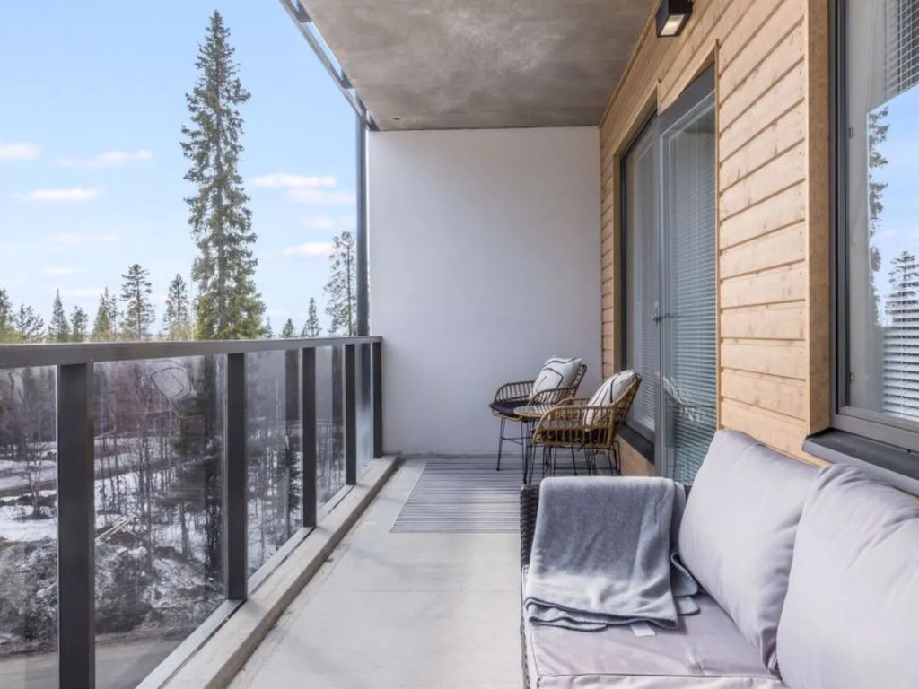 Balcony & Terrace