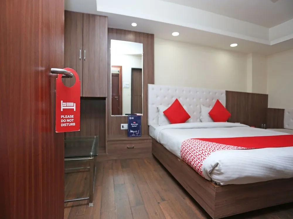 OYO 4406 Hotel Arya Palace - Général