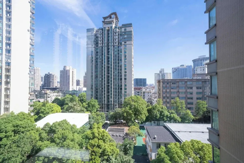 Tyms 3BR 2BA Apt Near Metro