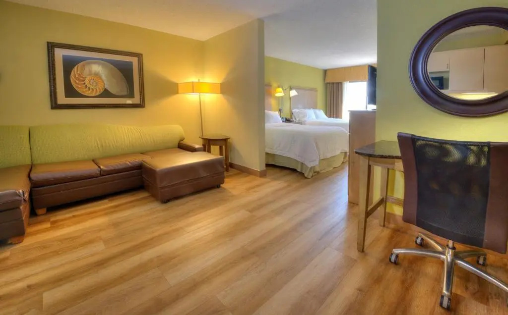 Hotel Alice At Atlantic Beach - Chambres