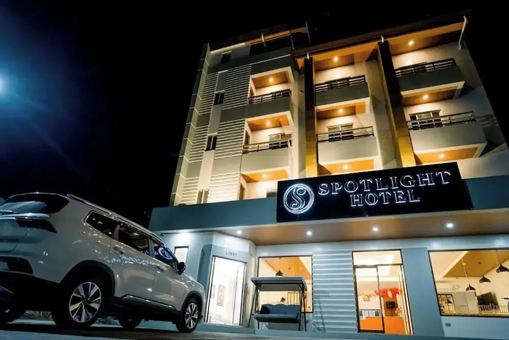 Spotlight Hotel near Hundred Islands wharf