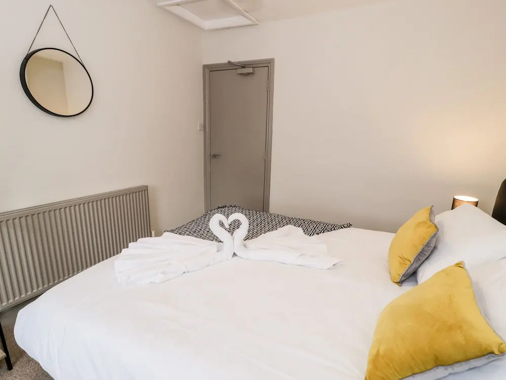 Rose Suite — 2