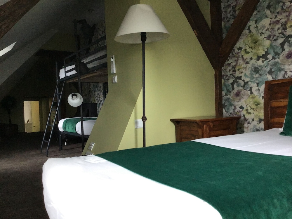 2 Bedrooms Family Suite