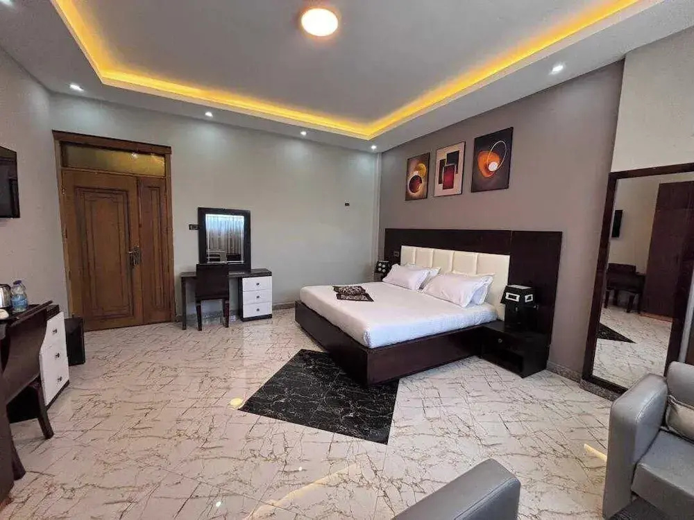 Standard Suite