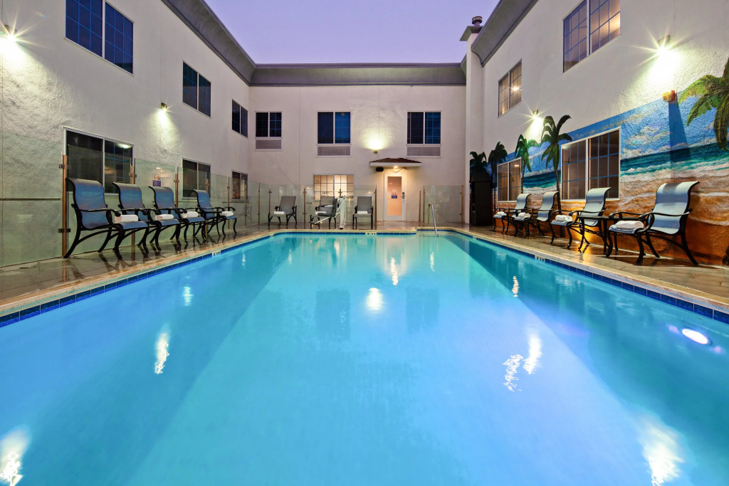 Holiday Inn Express & Suites Hollywood Walk Of Fame - Général