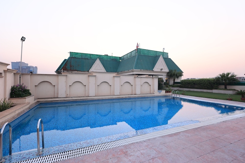 Savoy Suites Noida - Général