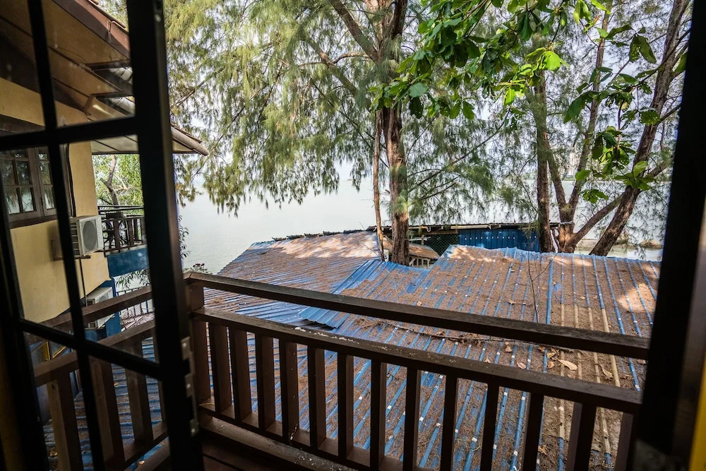 Lost Paradise Resort