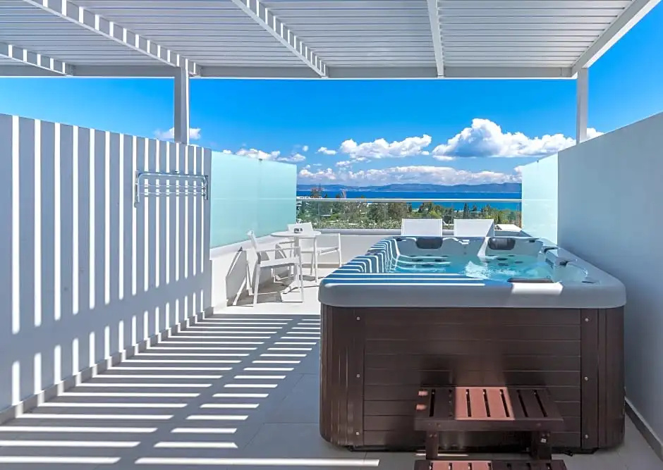 Standard Double room with sea view (full double bed)
