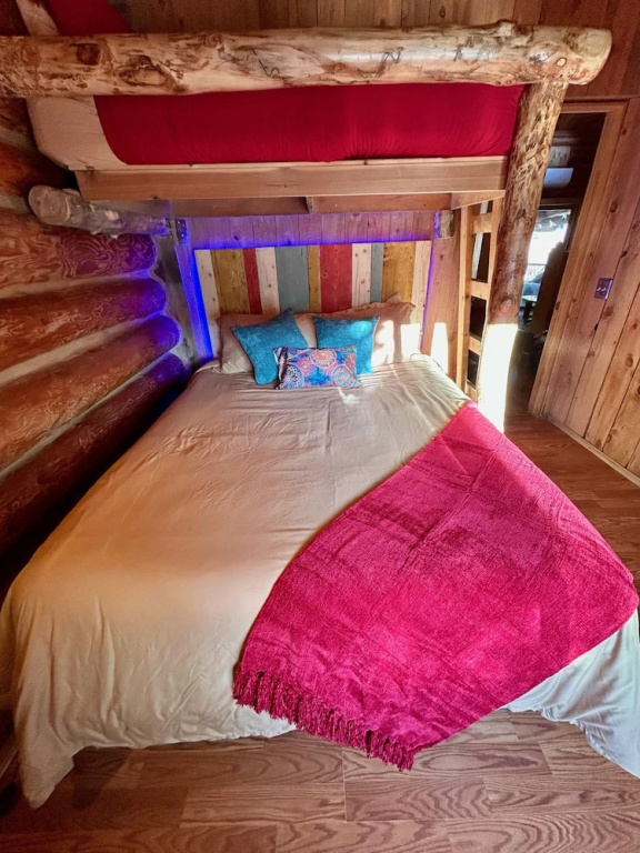 Economy room