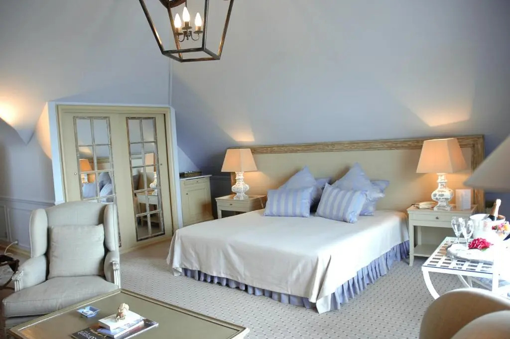 Deluxe Double room with sea view (full double bed)