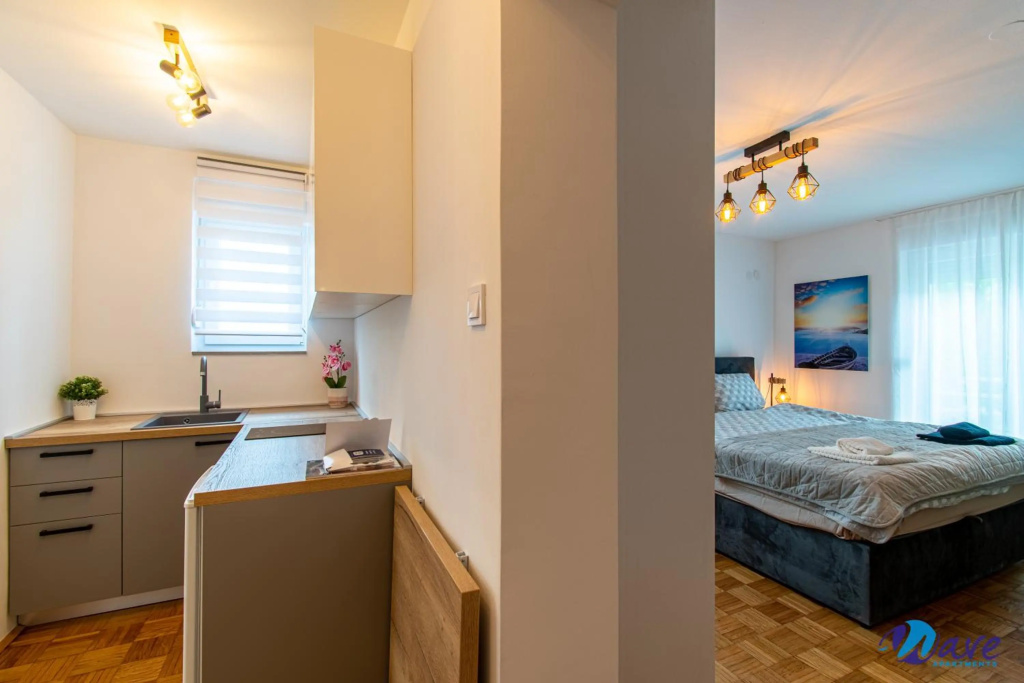 TWO BEDROOM MODERN APARTMENT near the AIRPORT