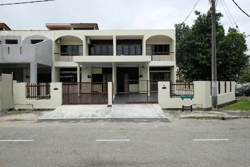 CLP Home near Sri Muniswarar Temple 2