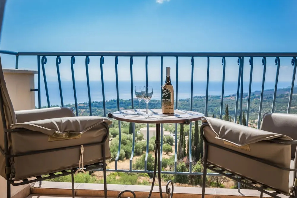 Studio with balcony and with sea view