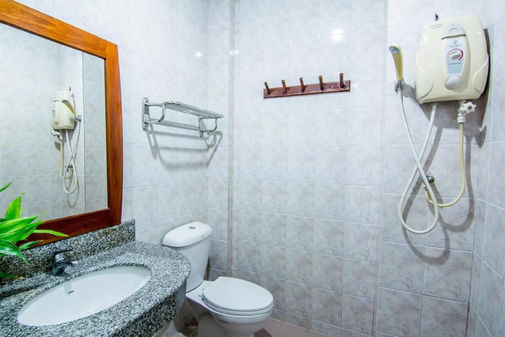 Отель Sutus Court 4 в Паттайе