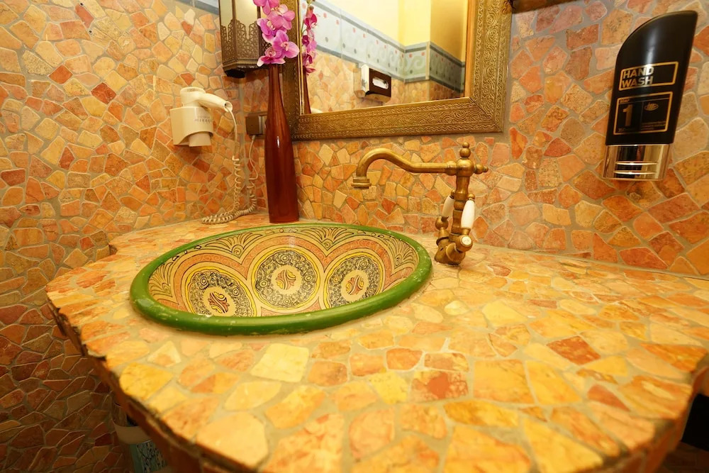 Номер Standard с красивым видом из окна в Hotel Villa Oriental & Restaurant