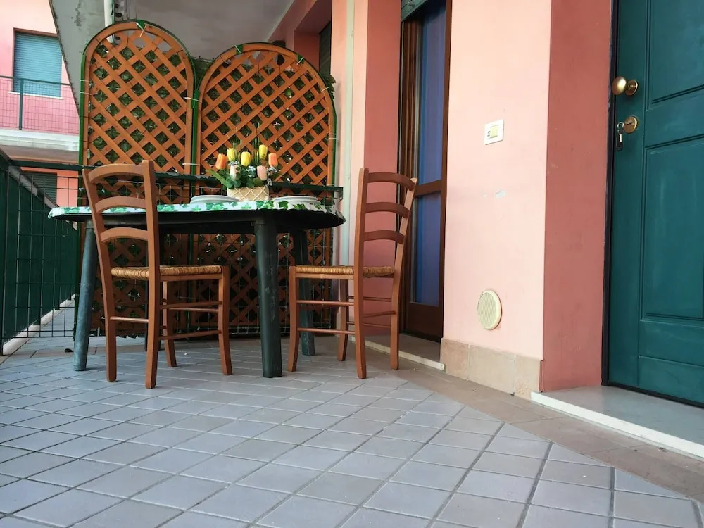 Cozy Apartment With Balcony-beahost