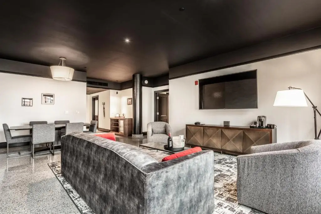 Junior Suite