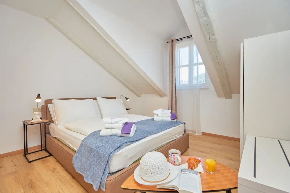 Standard Double Apartment with sea view (full double bed)
