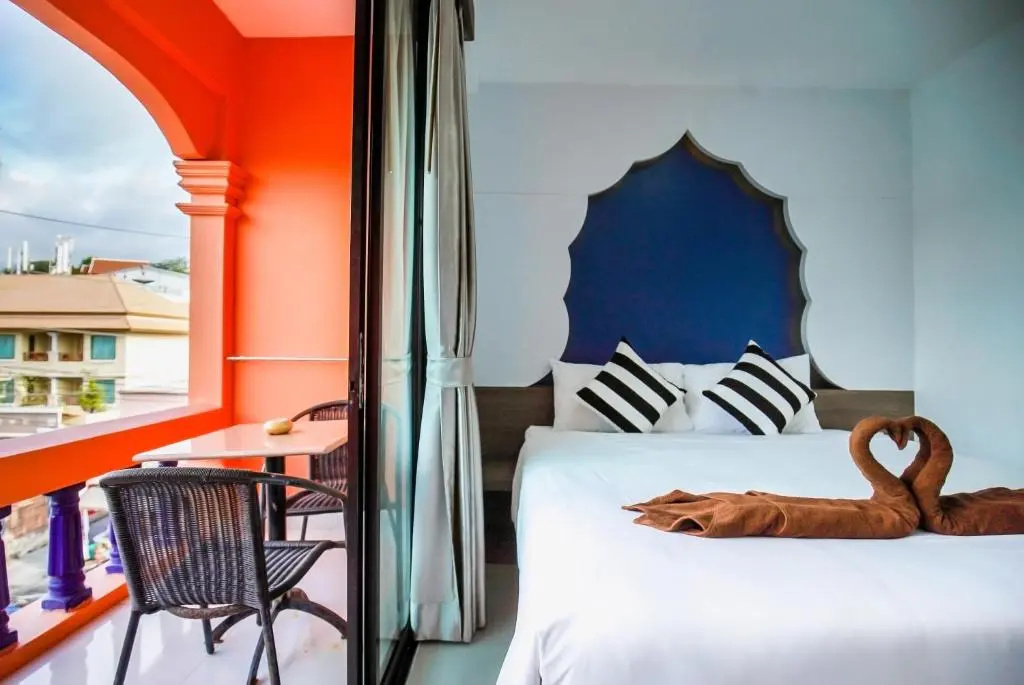 Khaleej Mass Hotel Patong - Chambres