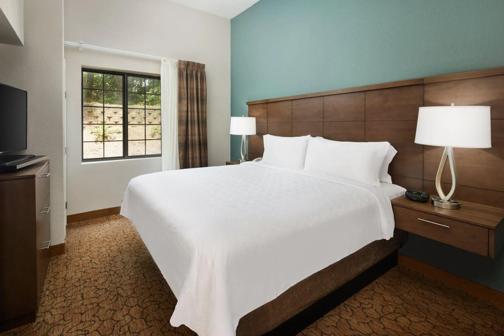 Staybridge Suites Durham/Chapel Hill by IHG - Chambres
