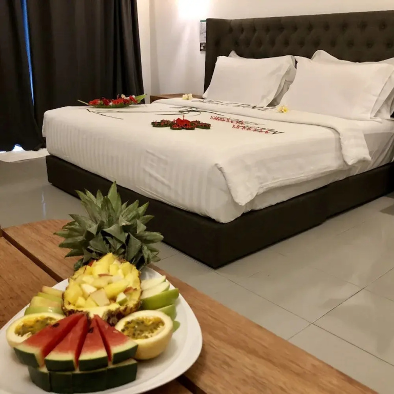 Deluxe Double room with sea view (full double bed)