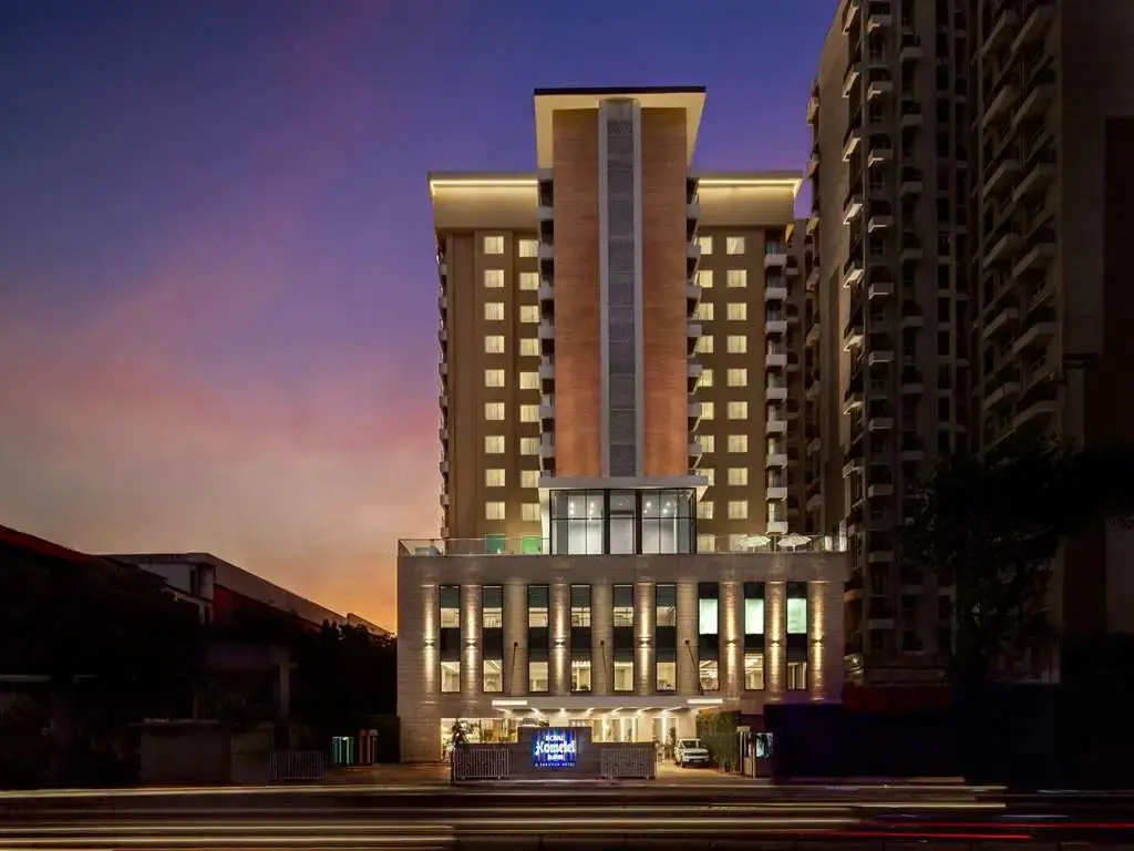 Royal Hometel Suites Dahisar Mumbai