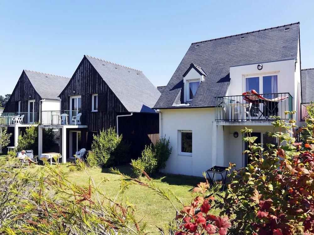 Modern Apartment in a Port Town Near the bay of Morlaix