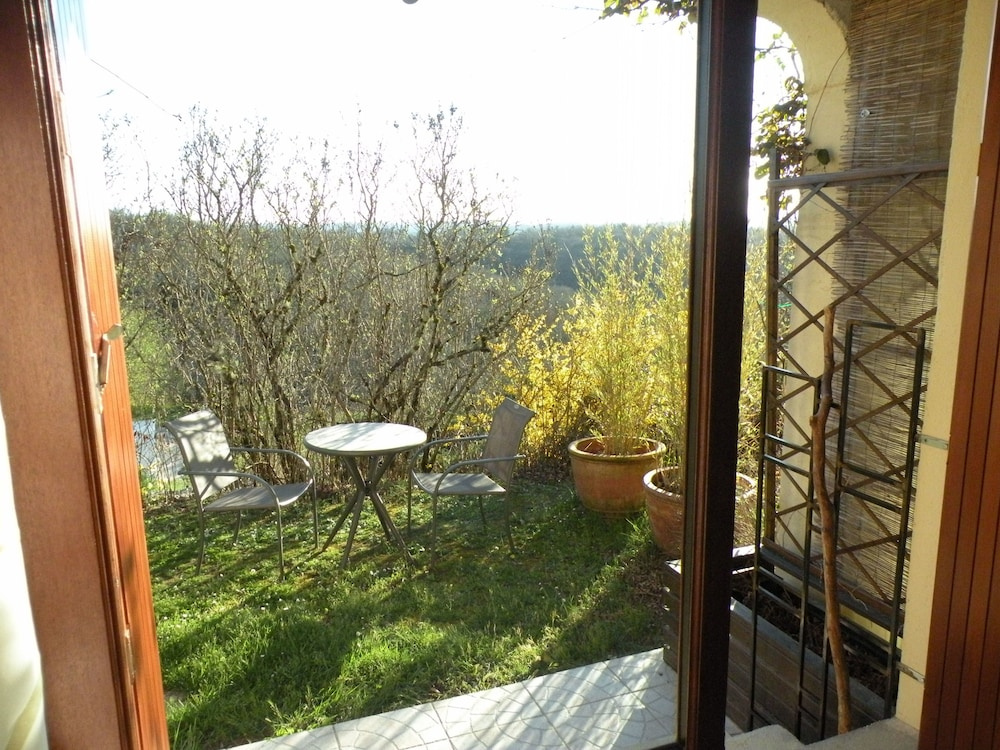 Balcony & Terrace