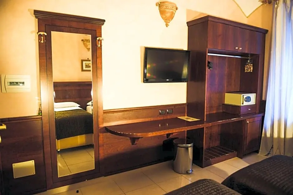 Comfort room