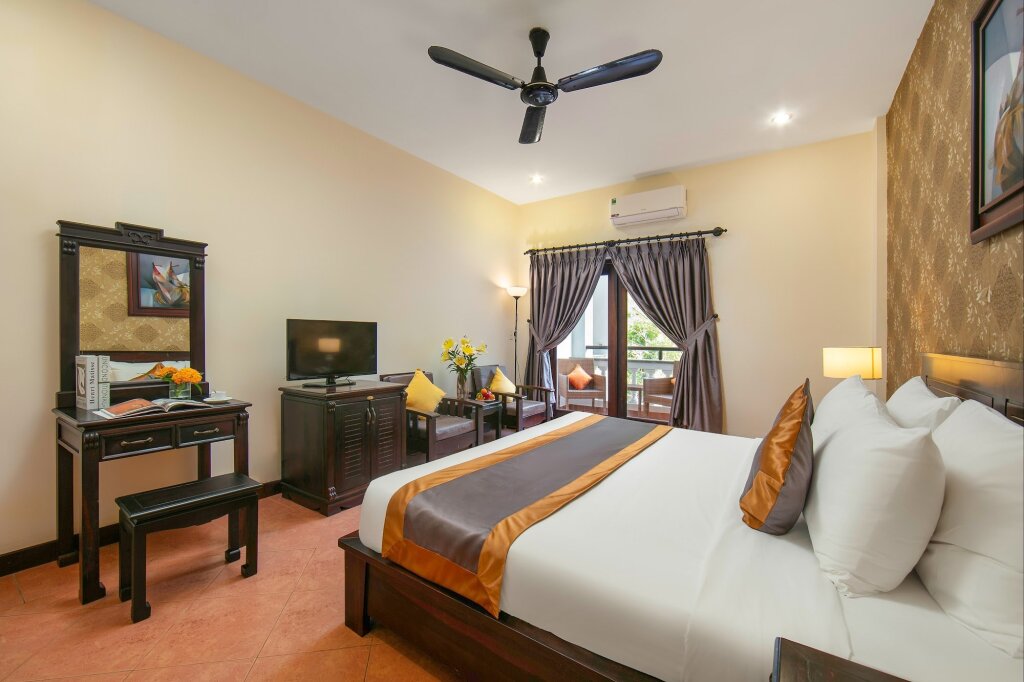 Sea Lion Beach Resort & Spa