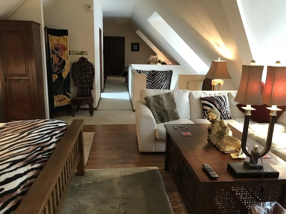 The Lodge At Ruddington - Général