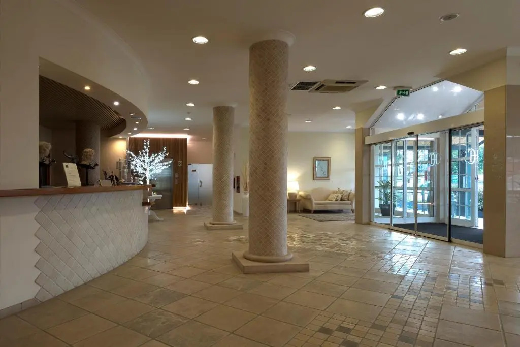 Hotel photo 8