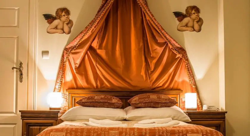 Hotel Napoleon — 3
