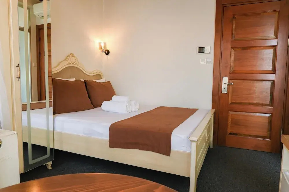 Двухместный номер Standard (двуспальная кровать) в Galata Dream Hotel