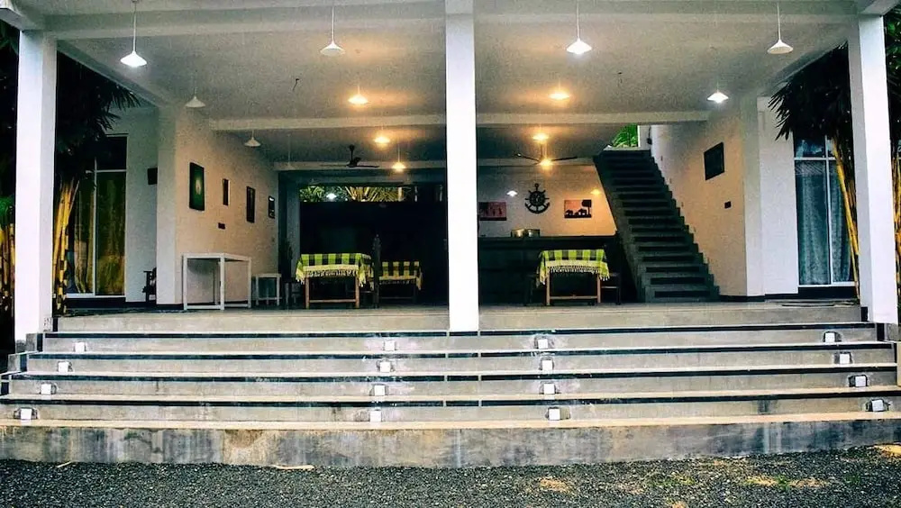 Hotel Aram