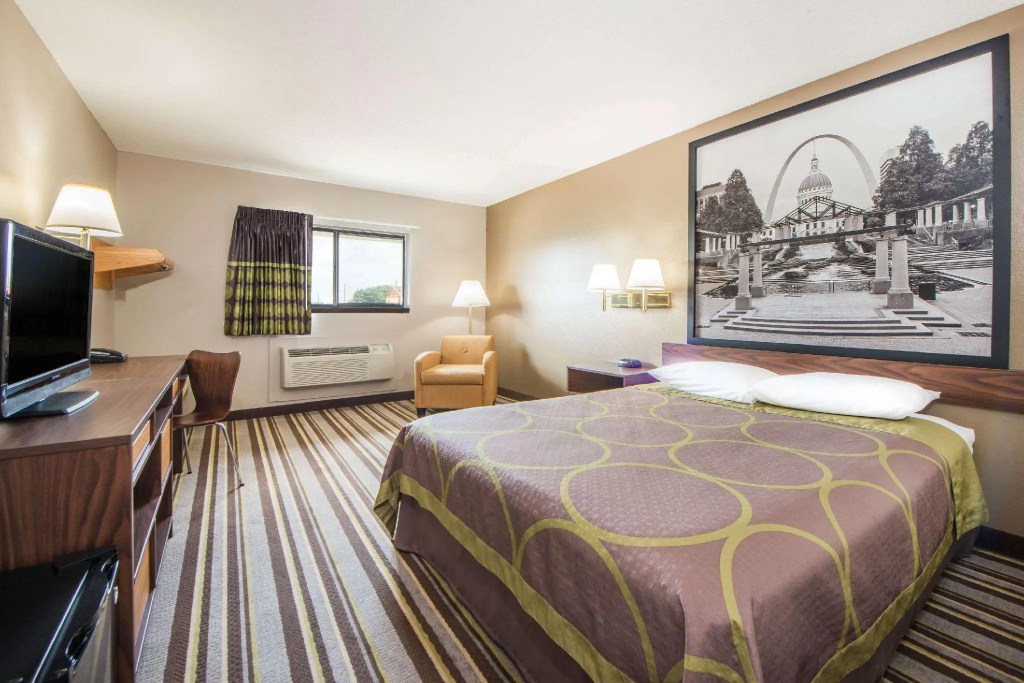Standard Double room (full double bed)