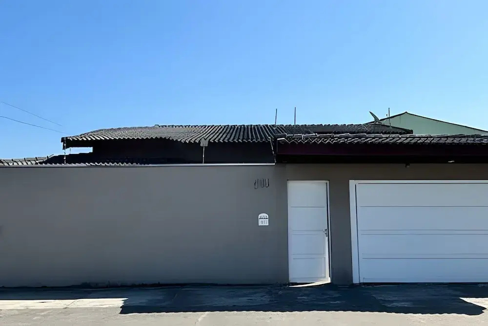 Casa com piscina em Bertioga 1