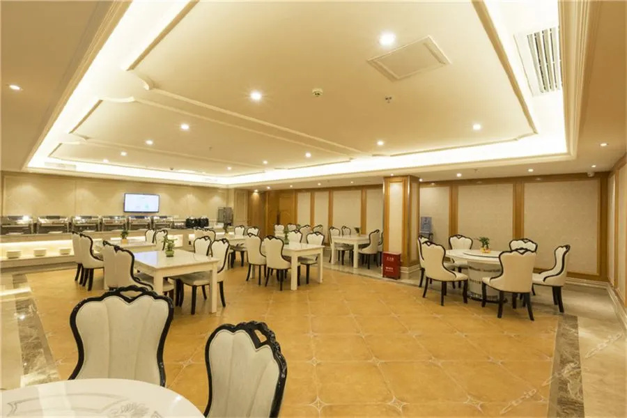 Food & Beverage