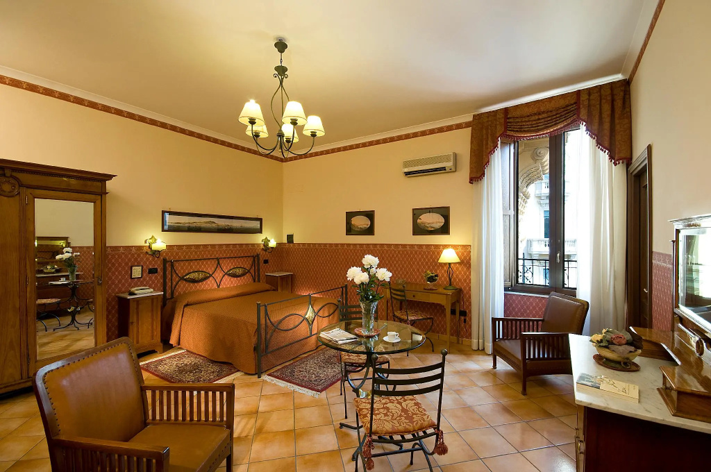 Superior Double room (full double bed)