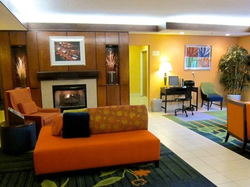 Lobby & Reception