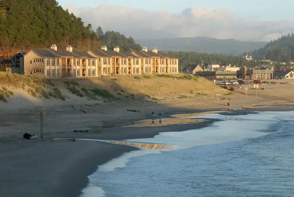 Headlands Coastal Lodge and Spa