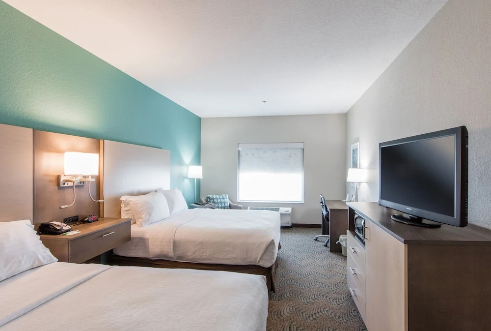 Holiday Inn & Suites Lake City by IHG - Chambres