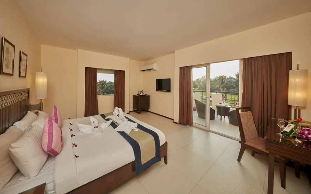Royal Orchid Beach Resort & Spa — фото 6