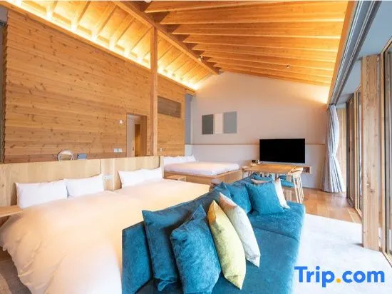 Double Suite (twin beds)