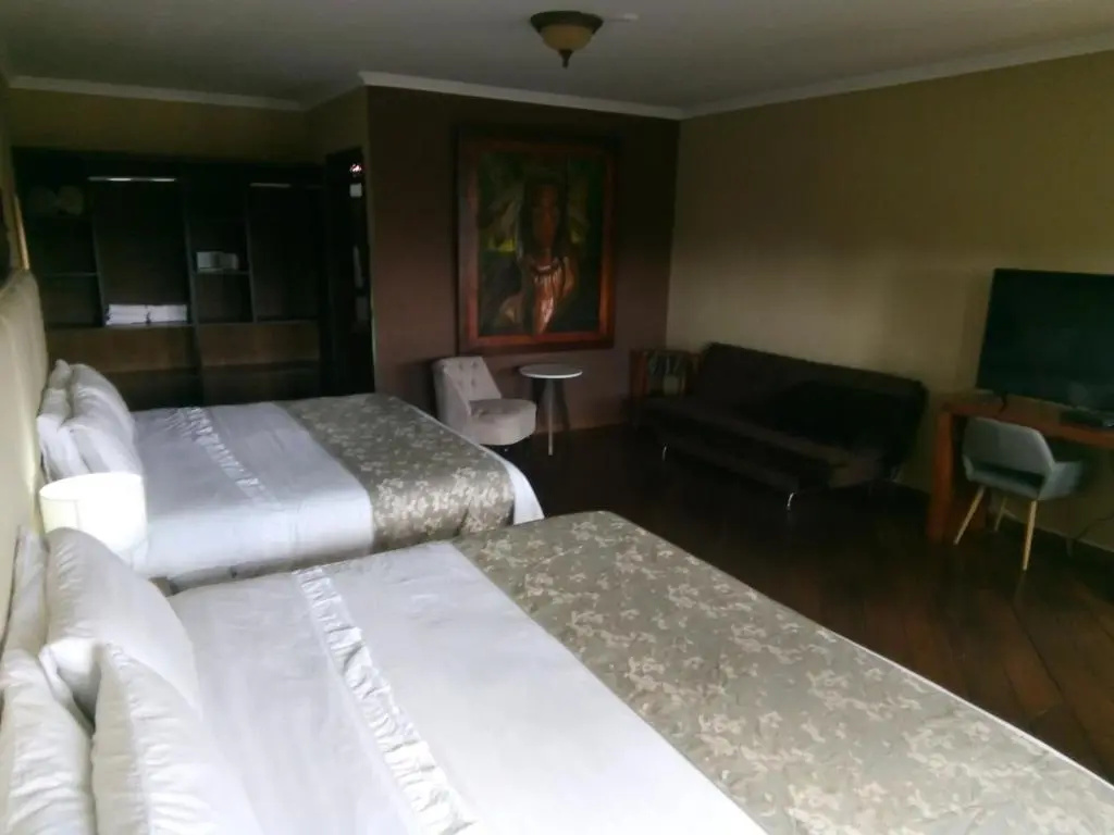Deluxe Family room