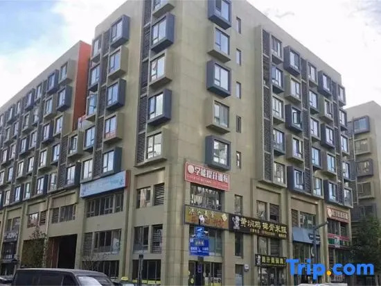 Qingdao Qingcheng Apartment (National Advertising Industrial Park)