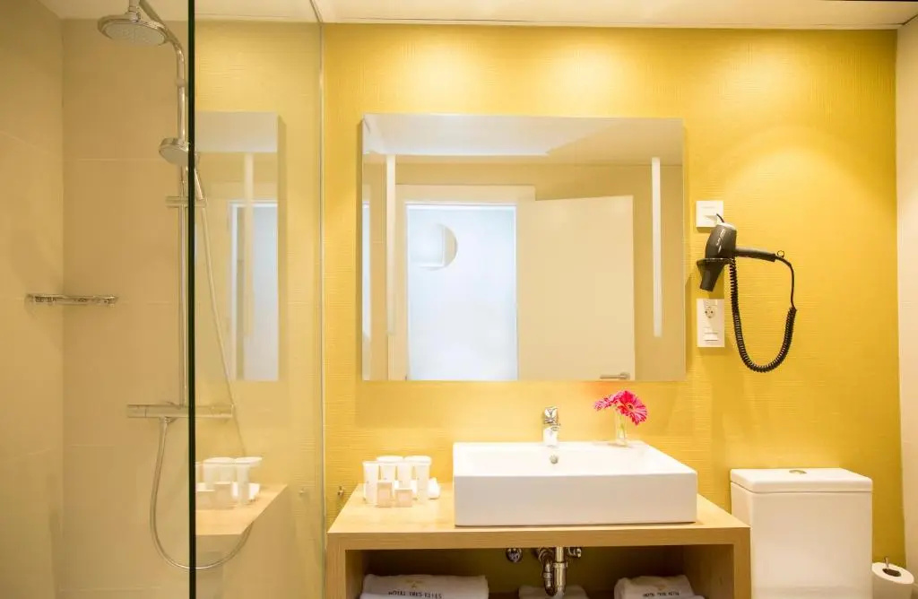 Hotel Tres Reyes Pamplona - Chambres