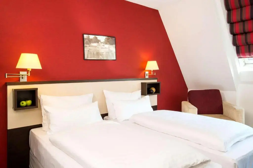 Standard Double room (full double bed) (bed type is subject to availability)