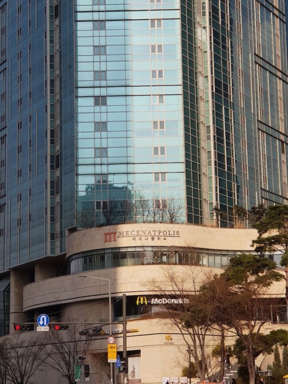 YOUNG STAY - Hostel
