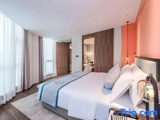 Deluxe Suite with river view